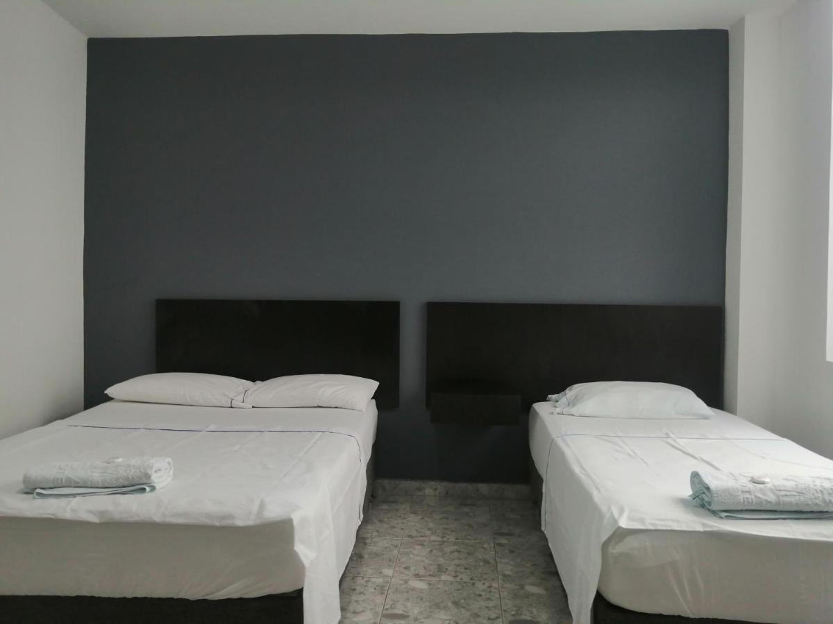 Hotel Bucare Yopal Zewnętrze zdjęcie