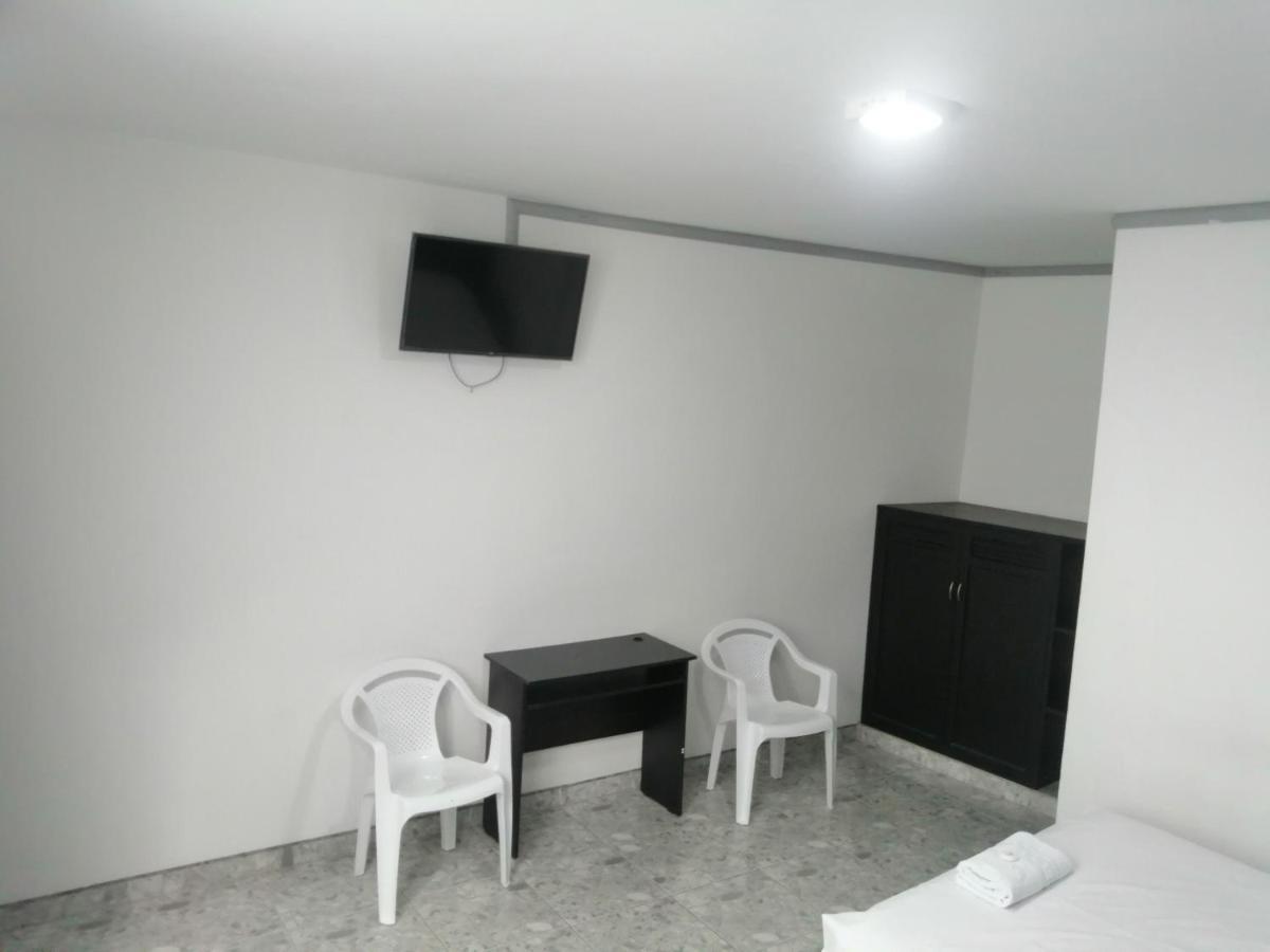Hotel Bucare Yopal Zewnętrze zdjęcie