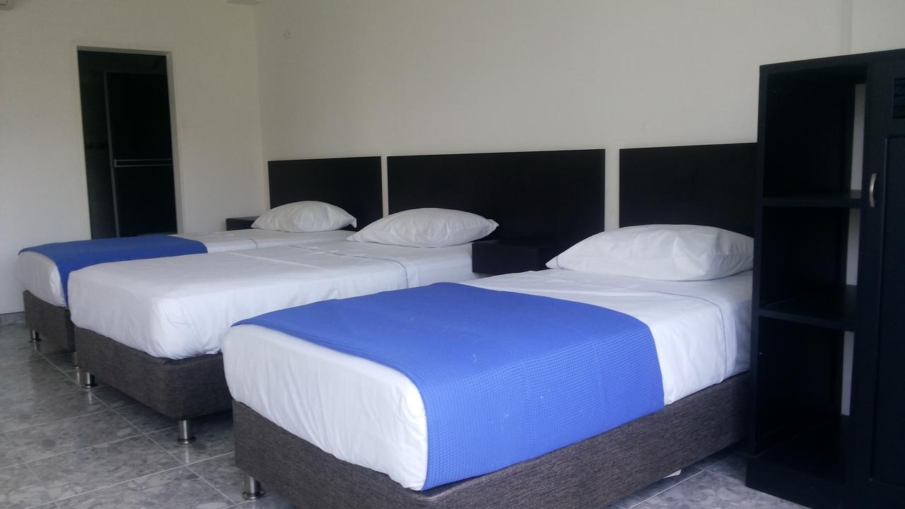 Hotel Bucare Yopal Zewnętrze zdjęcie