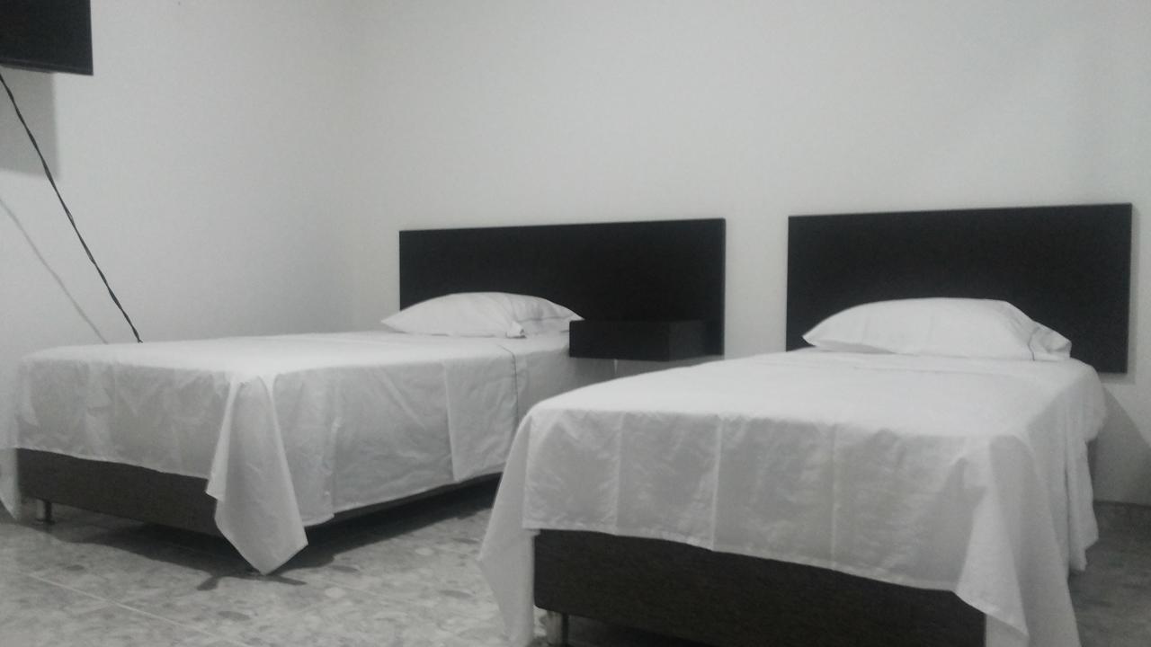 Hotel Bucare Yopal Zewnętrze zdjęcie
